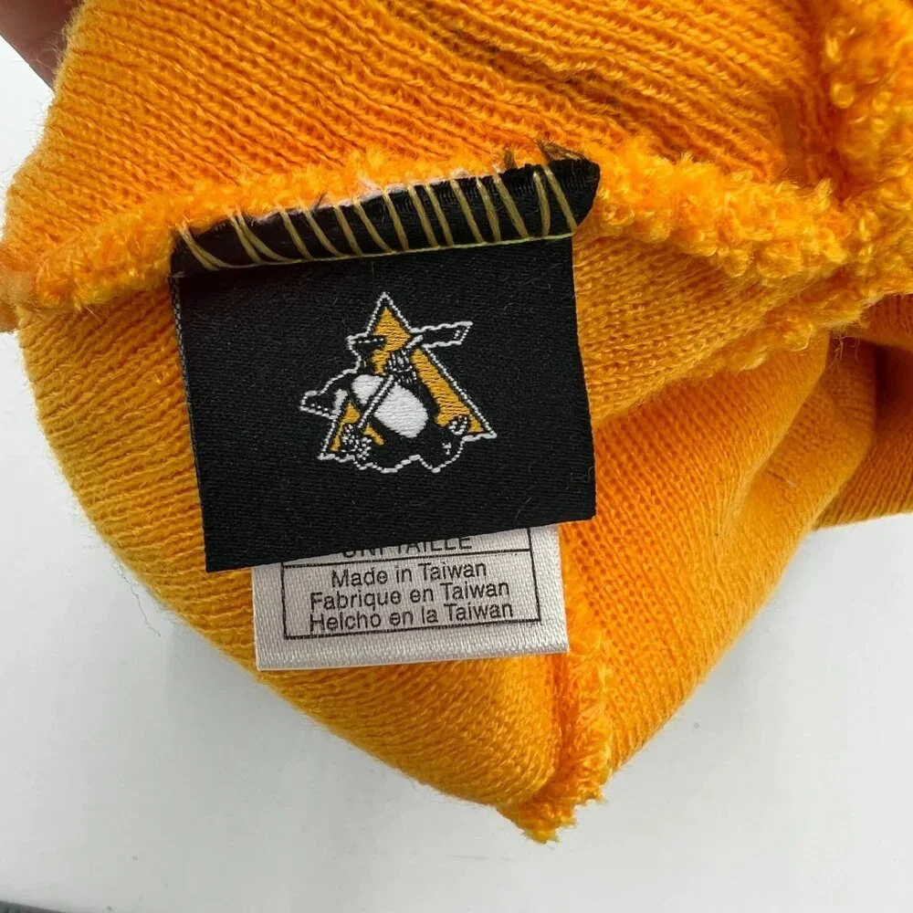 Adidas Unisex Yellow Black Knit Logo Pittsburgh Penguins NHL Team Beanie Hat NWT